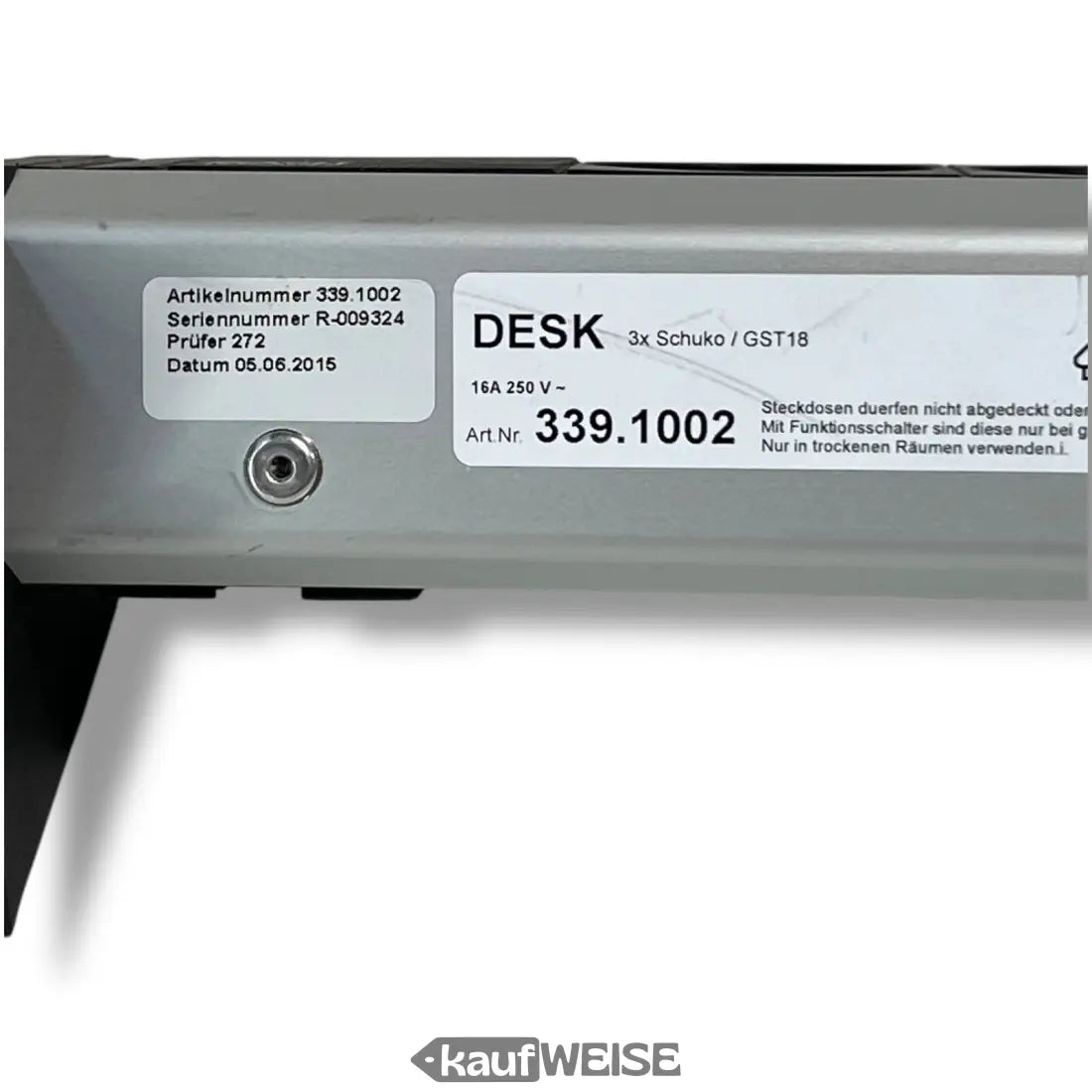 Silberne BACHMANN DESK Tischsteckdose mit 3 Schuko und GST18 Anschluss