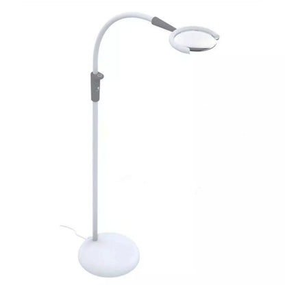 Weiße verstellbare Stehlampe für optimalen Lichtblick im Raum