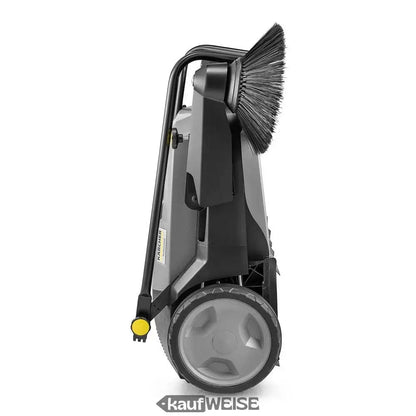 Schwarzer und grauer Kärcher Kehrmaschine KM 70/20 C mit 70cm Breite und Seitenbesen