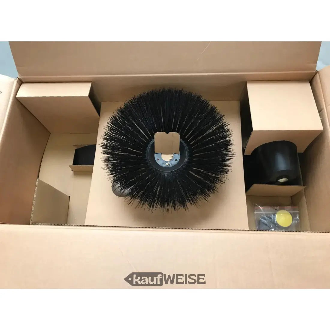 Schwarzer runder Bürstenkopf mit Metalldrehkranz für Kärcher Kehrmaschine KM 70/20 C