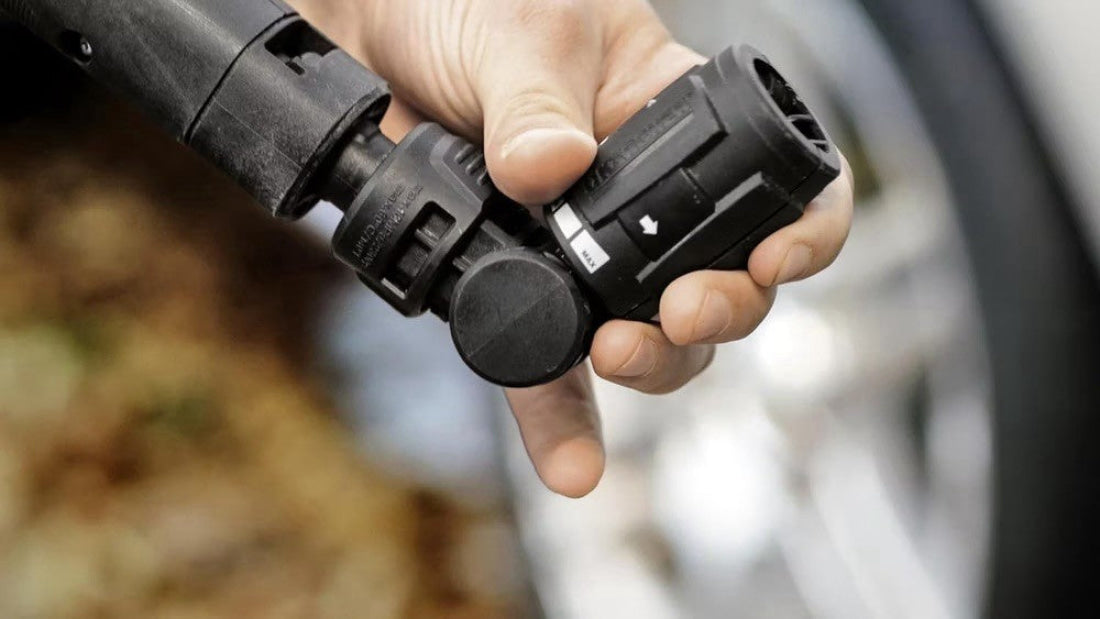 Schwarzer Reifenfülldruckmesser mit modernem Design für Kärcher VP 145 S Vario Jet