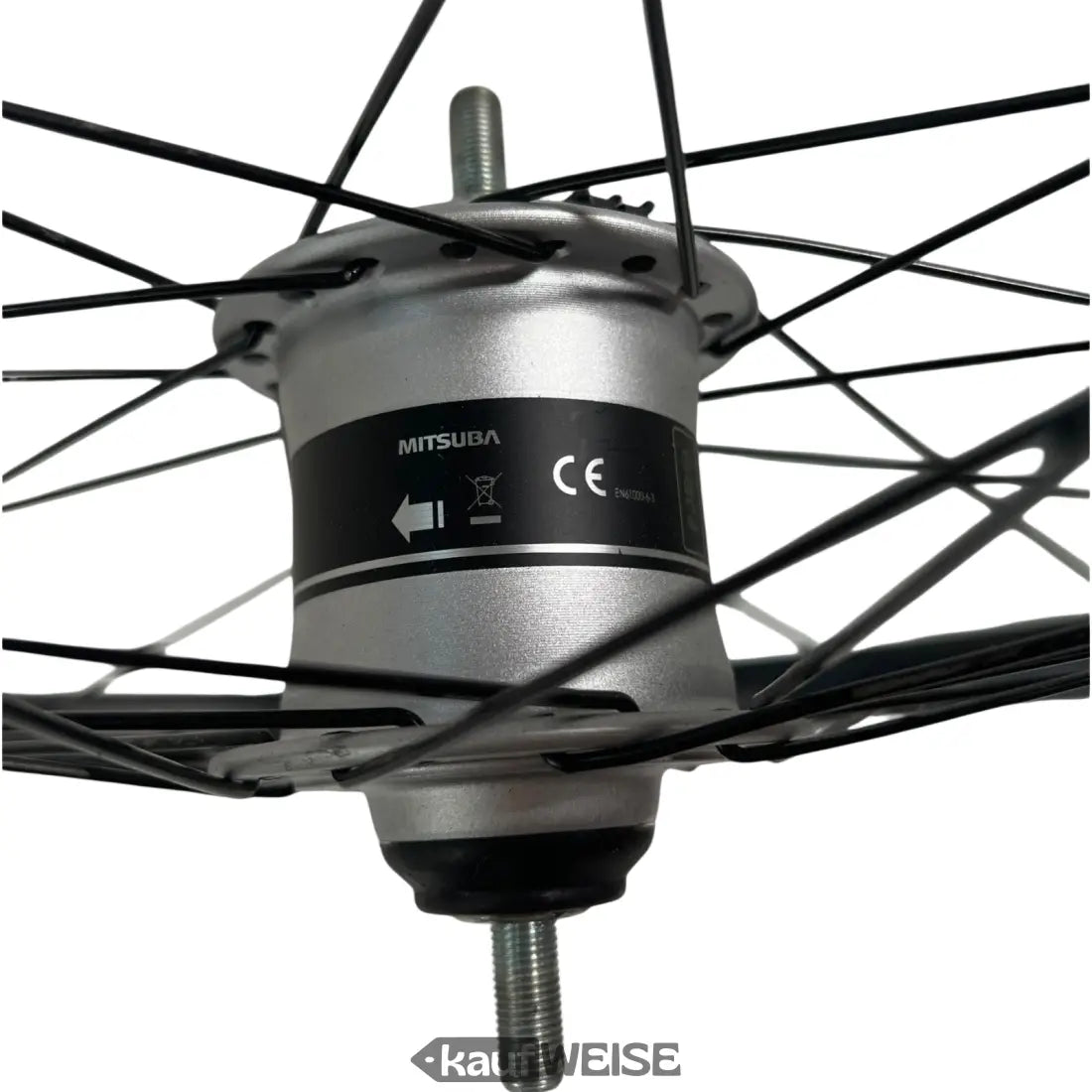 Silberner Nabendynamo Sturmey Archer HDS12 mit CE-Kennzeichnung für 26